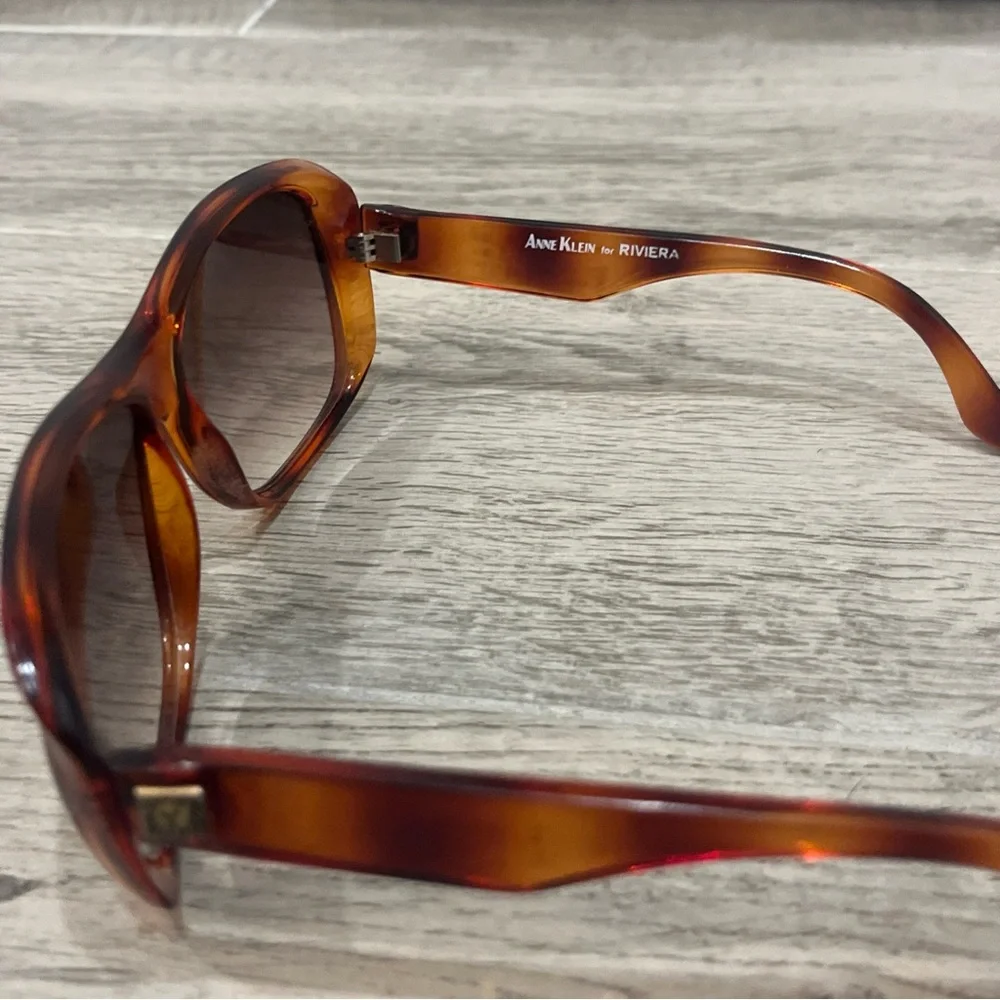 Anne Klein Riviera Sunglasses Tortoise Frame Hong Kong‎